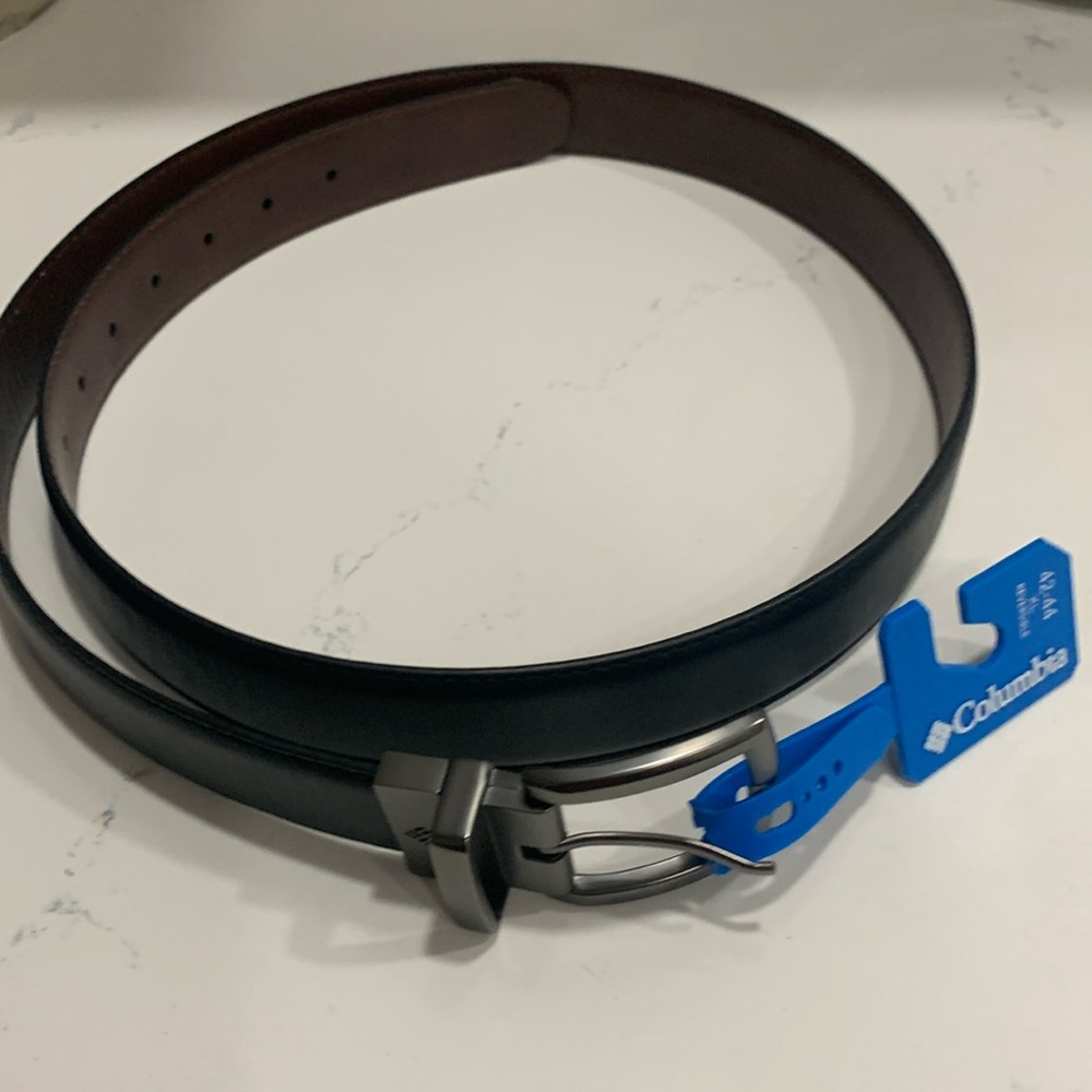 Columbia extra large leather reversible belt